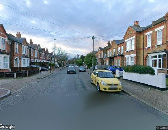 Studio Flat, Eardley Road, SW16 - Photo 1