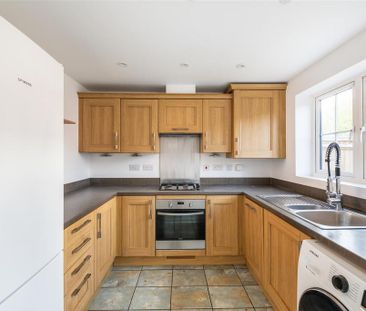 3 bedroom end of terrace house to rent - Photo 5