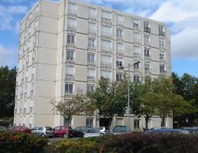 Appartement – Type 3 – 66m² – 307.82 € – CHÂTEAUROUX - Photo 1