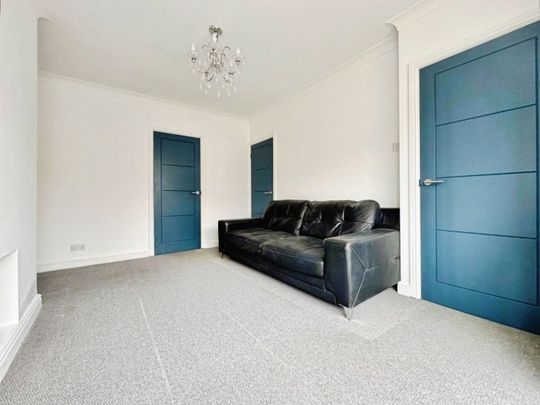 3 bedroom House To Let - Photo 1