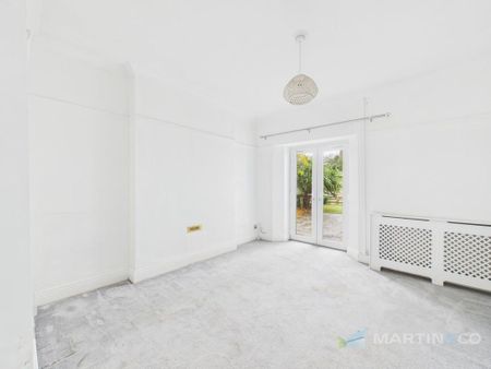 4 bedroom end of terrace house to rent - Photo 3