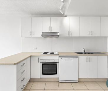 811/22 Central Avenue, Manly, NSW 2095 - Photo 2