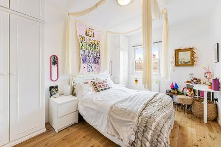 3 bedroom apartment to rent - Photo 2