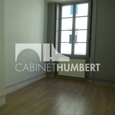 Location Appartement 2 pièces 47m² ST ETIENNE 42000 - Photo 4