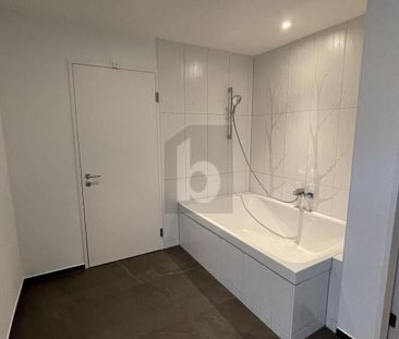 HELL UND MODERN, DIREKT AM RHEIN - Photo 1