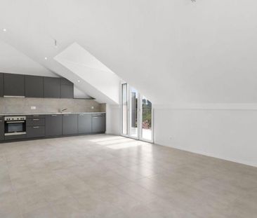 Appartement de 4,5 pièces aux combles dans un immeuble récent ! - Photo 1