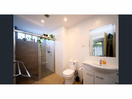 UNIT AT REFLECTIONS ON LITTLE STREET - Photo 5