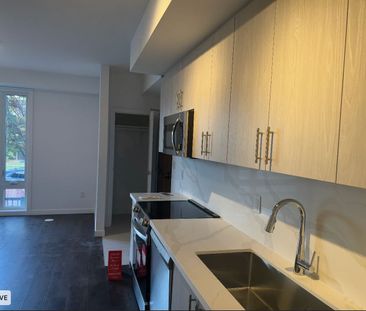 For Lease - 3175 Denison Street Unit# 13, Markham, Ontario - Photo 2