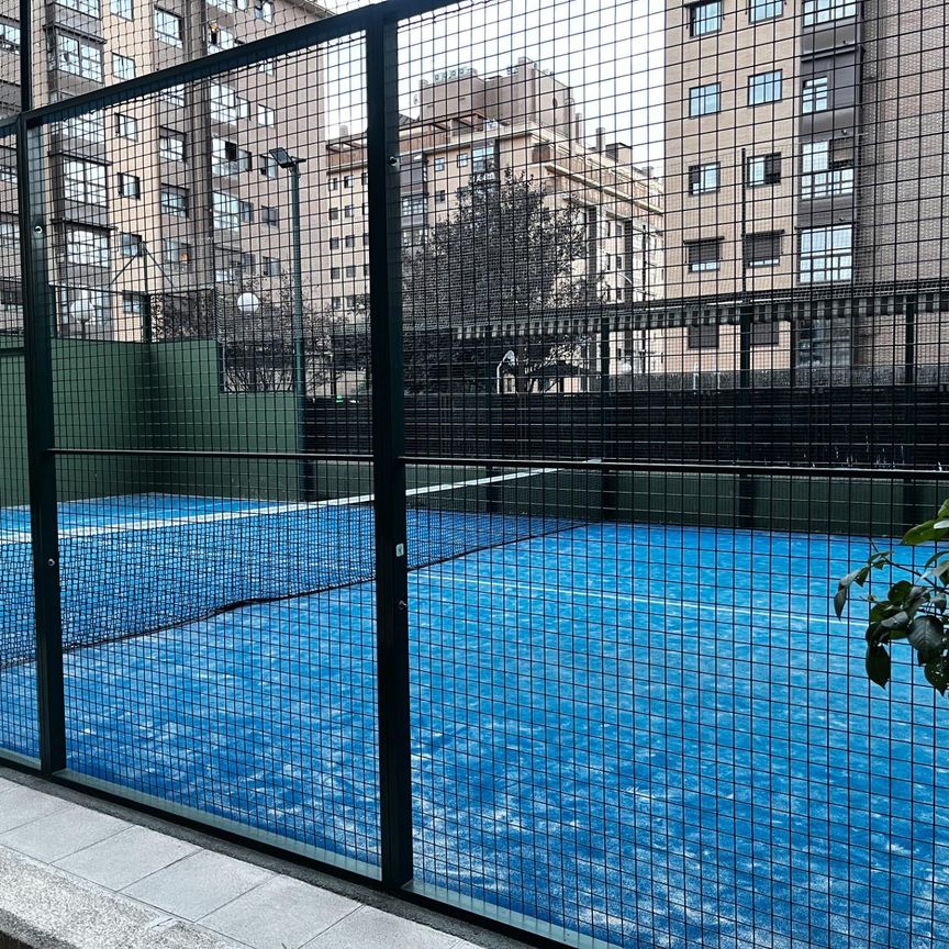 Todo lo que buscas en un piso de 1 dormitorio: garaje, trastero y una urbanización para disfrutar - Foto 1