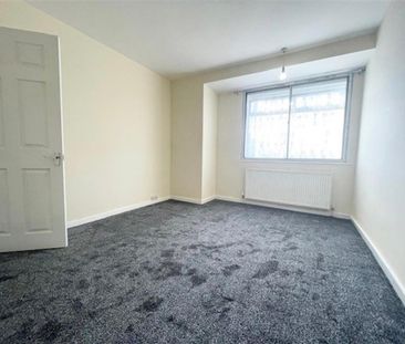 3 bedroom House To Let - Photo 1