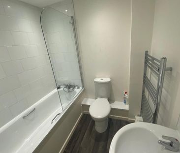 2 bedroom terraced house to rent - Photo 6