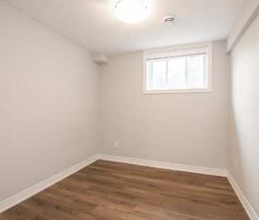 **ALL INCLUSIVE** 1 Bedroom Lower Unit in Welland!! - Photo 5