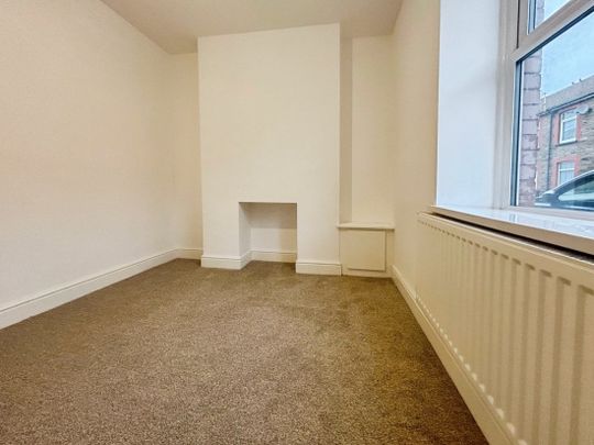 Nantgarw Road, Caerphilly - Photo 1