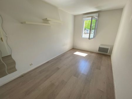 Location Appartement T2 - ST ELOI - Photo 2