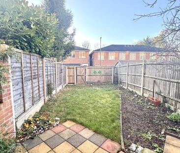 3 bedroom semi-detached house to rent - Photo 3