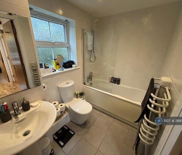 2 bedroom flat to rent - Photo 6