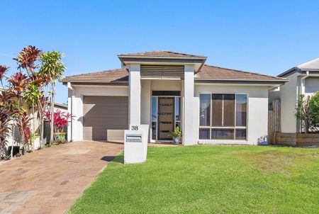 38 Couples Street, North Lakes QLD 4509 - House For Rent | Domain - Photo 3