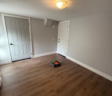 3 bed 2 bath walk out suite in black mountain - Photo 3