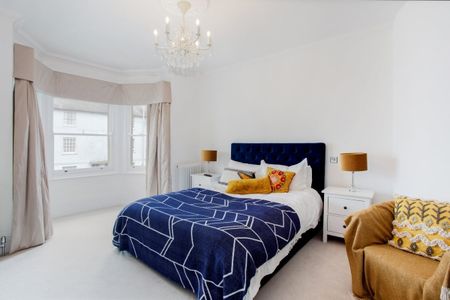 5 bedroom detached house to rent - Photo 5