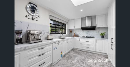 Renovated Family Entertainer in a Blue-Chip Location - Photo 4