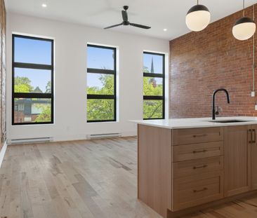 6 - 73 Pembroke Street W - Photo 1