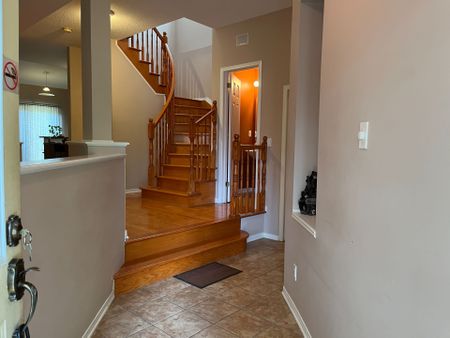 For Lease - 270 DEERCROFT Avenue, Barrhaven, Ontario - Photo 3