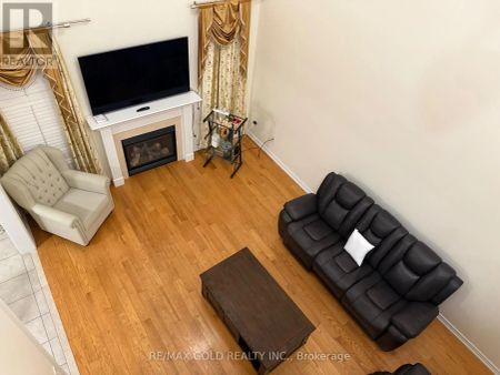 4 PLATEAU DRIVE - Photo 3