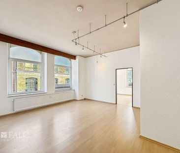 Stilvoll wohnen mit Altbaucharme – 3-Zimmer-Wohnung mit Aufzug und ... - Foto 2