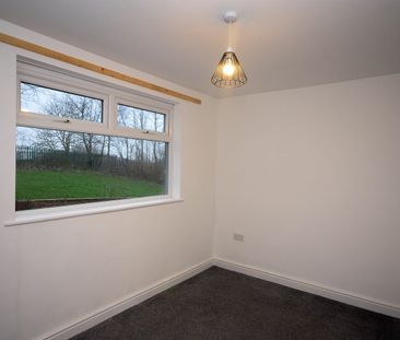 3 bed house to rent in Woodburn, Leam Lane, NE10 - Photo 2