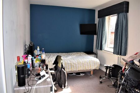 1 bedroom house of multiple occupation to rent - Photo 2