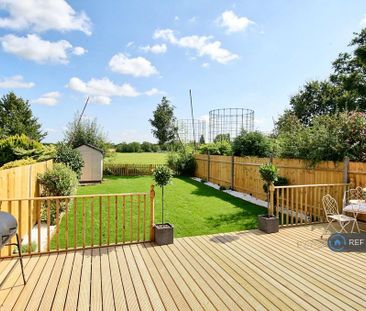 4 bedroom semi-detached house to rent - Photo 4