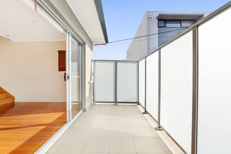 11/4 Mitchell Street, Brunswick VIC 3056 - Photo 2