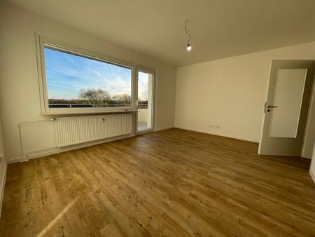 *Balkon*Erstbezug nach Kernsanierung*Tageslichtbad* - Foto 3