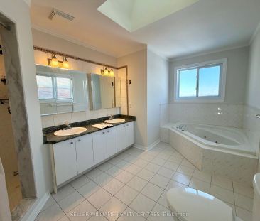 302 Livingstone Street W #UPPER - Photo 3