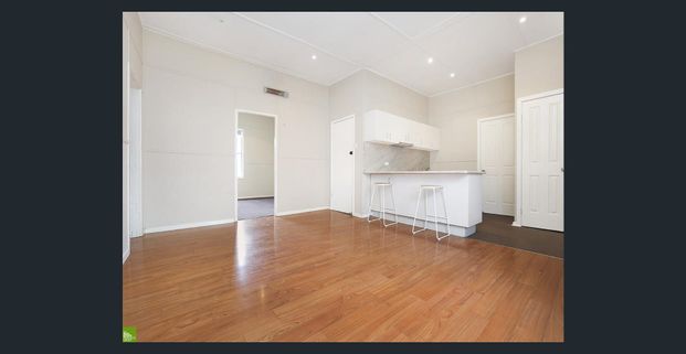 CUTE AS A BUTTON - Photo 1