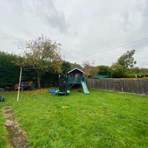 3 bedroom detached house to rent - Photo 3