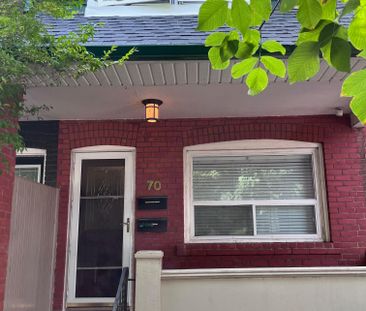 For Lease - 70 Ashdale Avenue Unit# Main, Toronto, Ontario - Photo 1