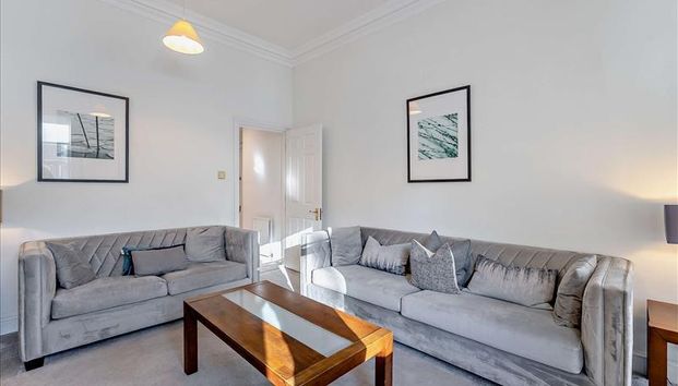 2 bedroom house to rent - Photo 1