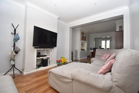 2 bedroom terraced house to rent - Photo 3