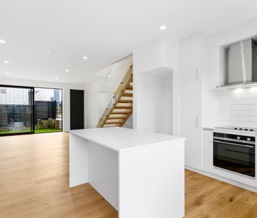 Modern Milford Townhouse - Photo 2