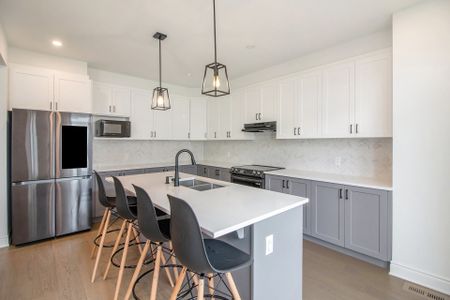 For Lease - 1031 Curraglass Walk, Stittsville - Munster - Richmond, Ontario - Photo 4