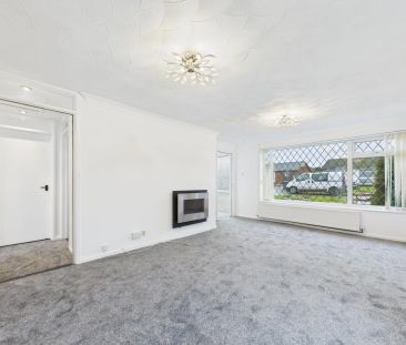 Clean slate! - 2 Bedroom renovated Bungalow - Photo 3