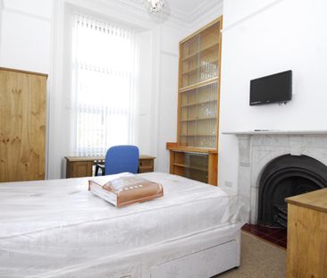 North Hill, Plymouth - Photo 3