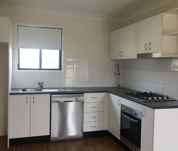 3 BEDROOM GRANNY FLAT - Photo 2