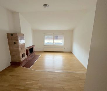 Schöne 3 Zimmer Wohnung direkt am Hauptplatz! - Photo 2