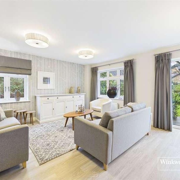 Freshers Grove, Earley, Reading, RG6 - Photo 1