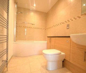 Feltham Hill Road, Ashford, TW15 - Photo 5