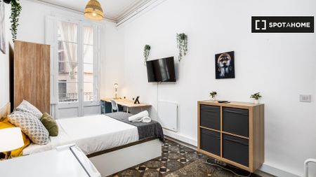 barcelona, Catalonia 08003 - Photo 4