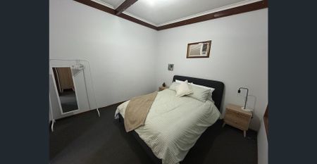 $750 per week-Fully Furnished 3 Bedroom Home -Whyalla - Photo 3