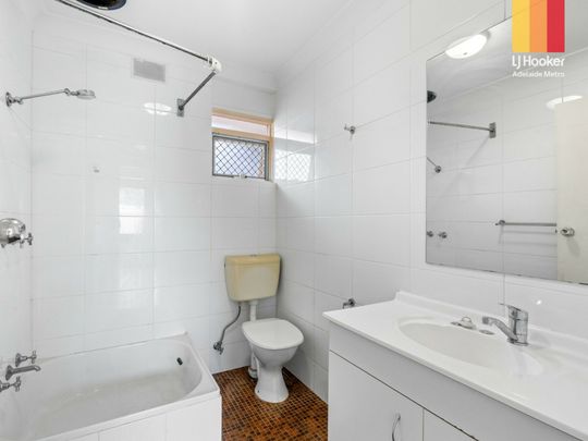 1/4 Waninga Drive, Holden Hill SA, Belconnen - Photo 1